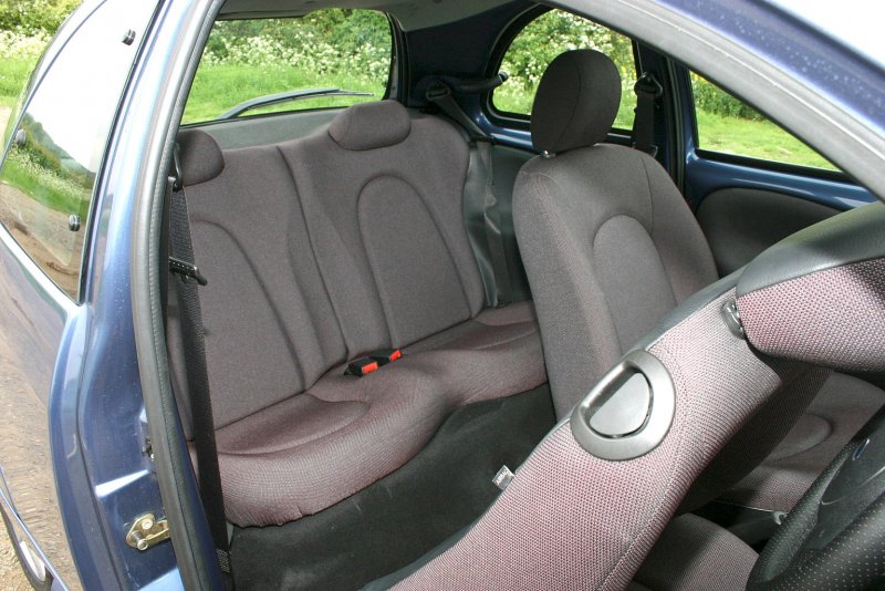 Ford ka 1998 сидения