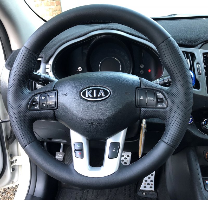 Kia Sportage 2010 руль