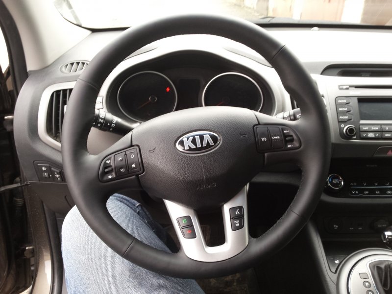 Kia Sportage руль