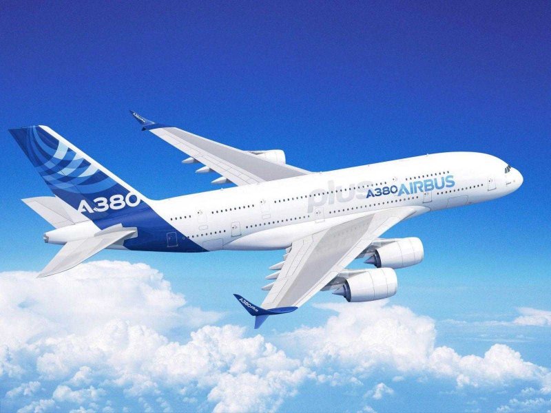 Самолёт Airbus a380
