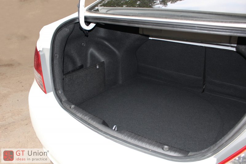 Hyundai Solaris багажник