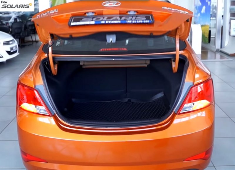 Hyundai Solaris 2015 багажник