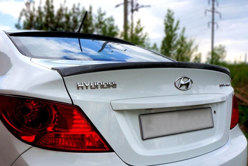 Лип-спойлер Hyundai Solaris 2011