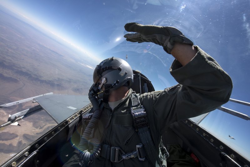 Пилот истребителя f 15