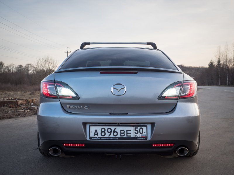 Mazda 6 GH сзади