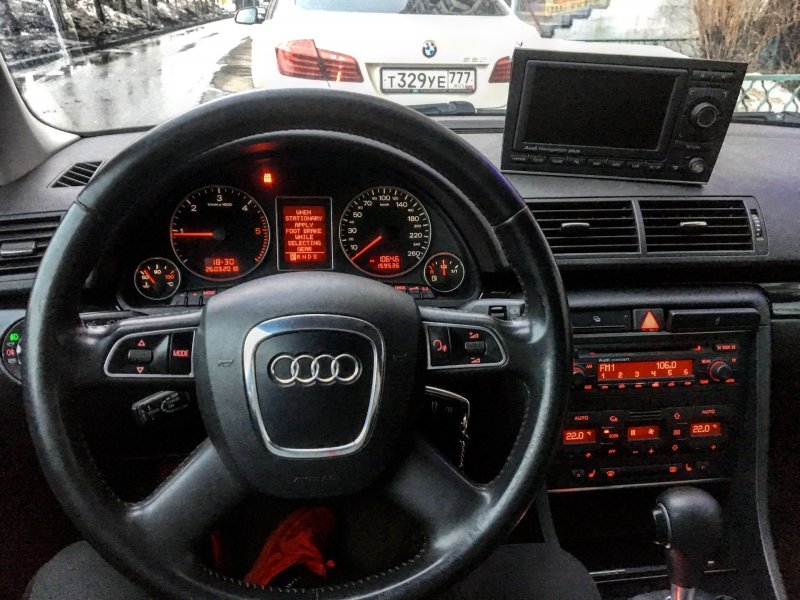 Audi a4 b7 салон