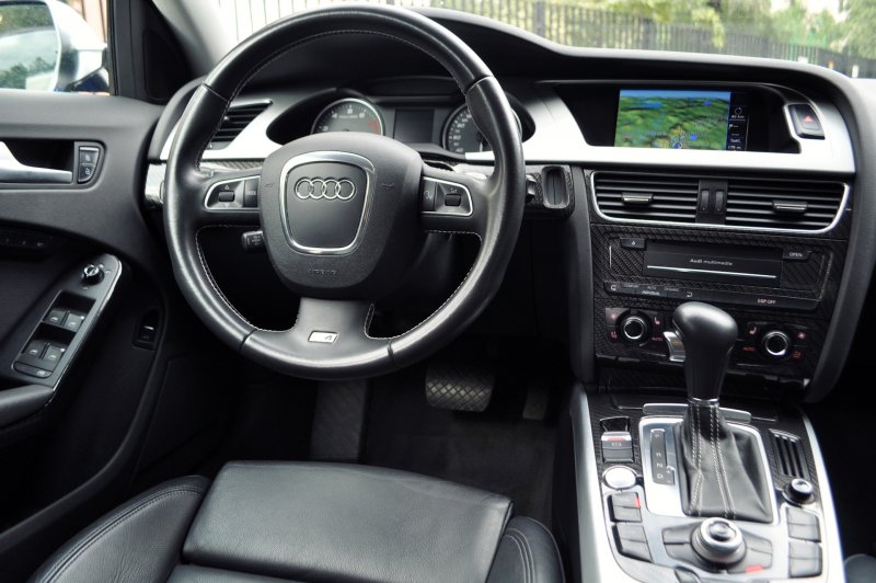 Audi a4 2010 салон