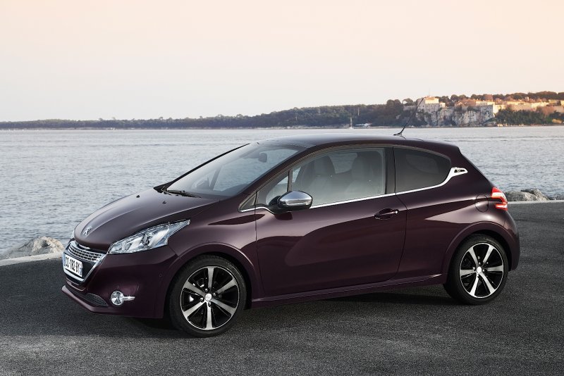 Peugeot 208 2010