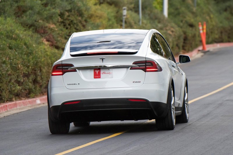Tesla model x Rear