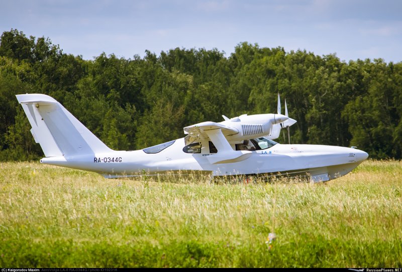 Самолёт-амфибия ла-8