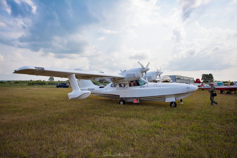 Самолет амфибия la-8