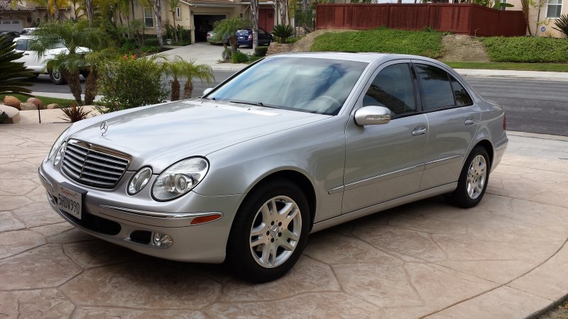 Mercedes-Benz w211