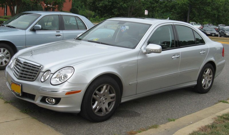 Mercedes-Benz w211