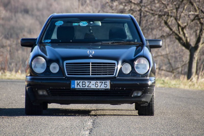 Mercedes e320 2000