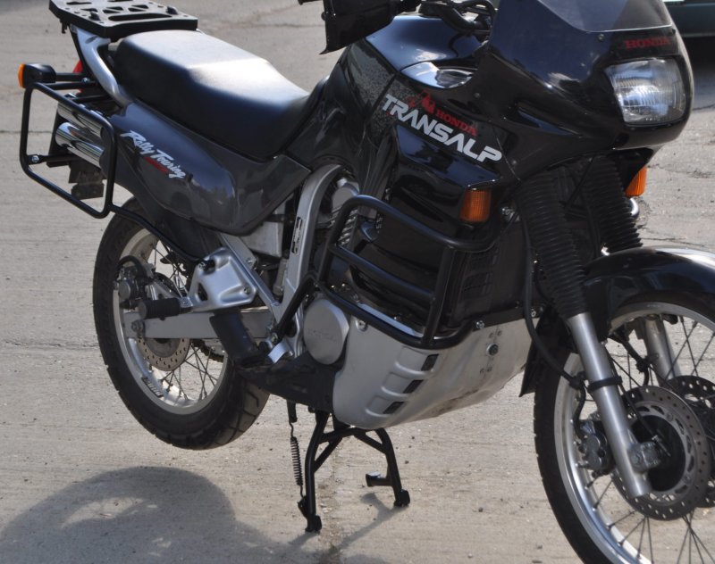 Хонда трансальп 750