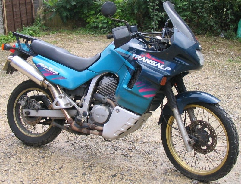 Honda xl600v