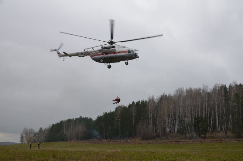 Пожарный вертолет ми-8