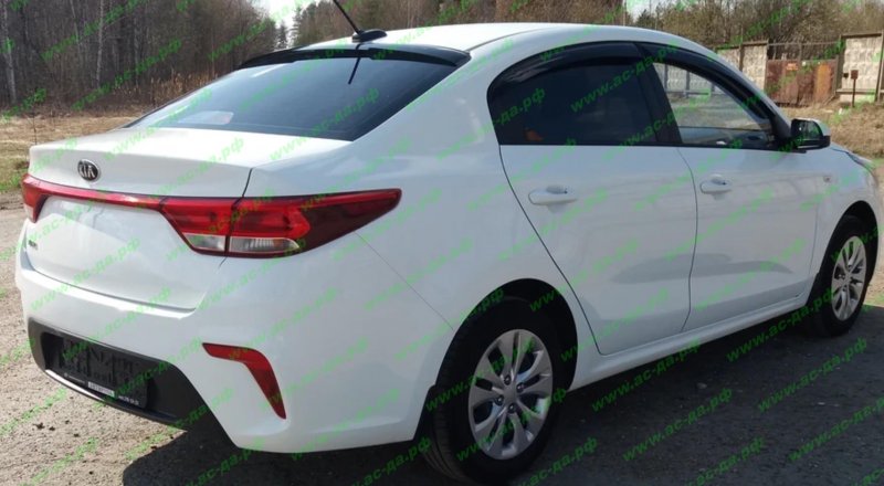 Kia Rio 4 разбитый бампер