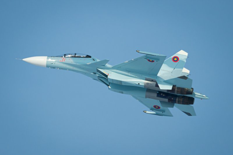 Су-37 кабина