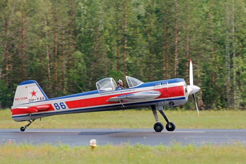 Спортивно-пилотажный самолет СП-55м.