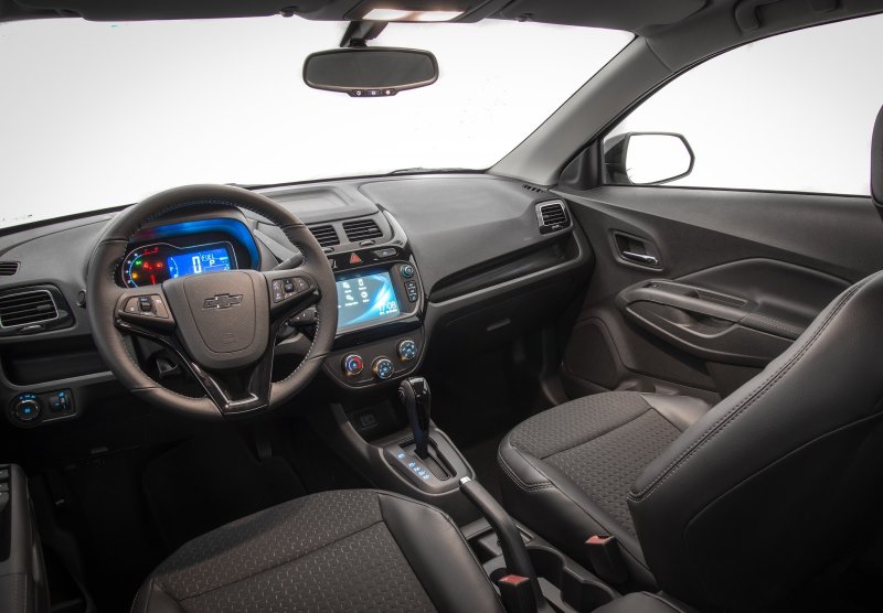 Chevrolet Cobalt 2 салон