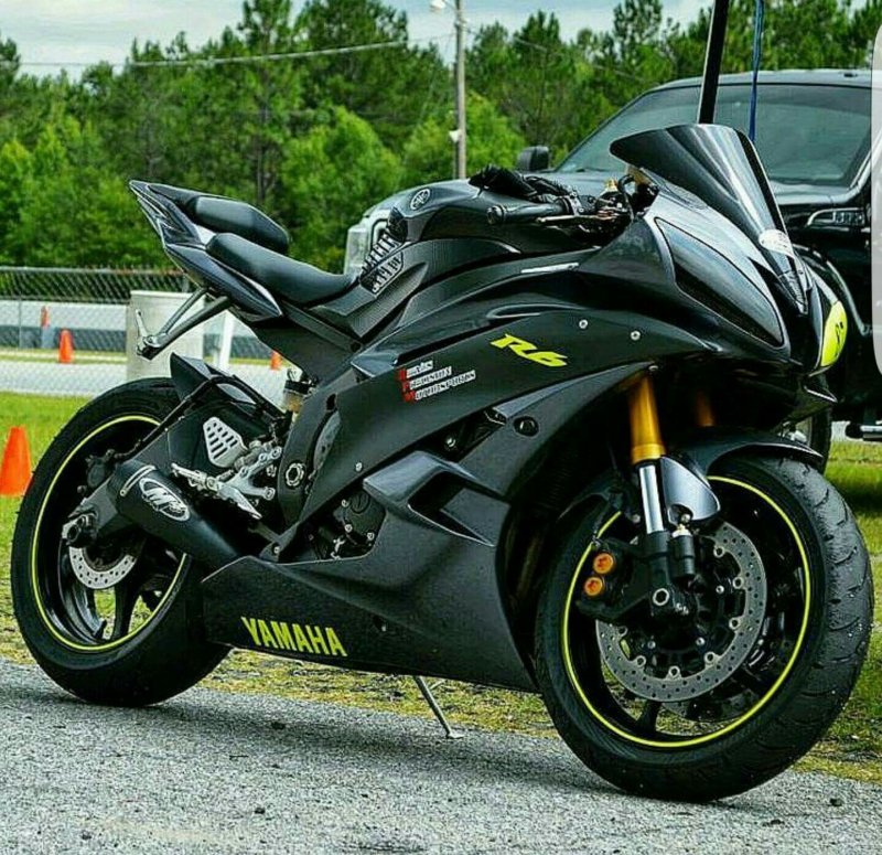 Спортбайк Ямаха r10