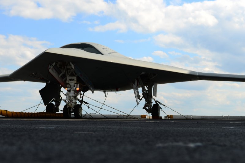 Тяжелый ударный беспилотник с-70 "охотник"