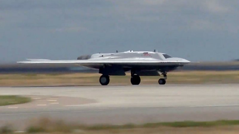С-70 охотник беспилотник с плоским соплом