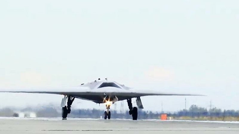 Тяжелый ударный беспилотник с-70 "охотник"