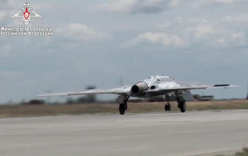 Ударный беспилотник охотник КБ сухого