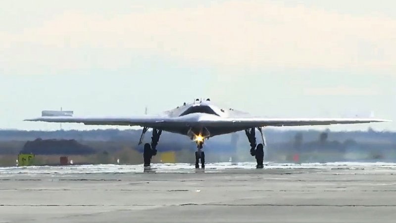 Ударный дрон с-70 охотник