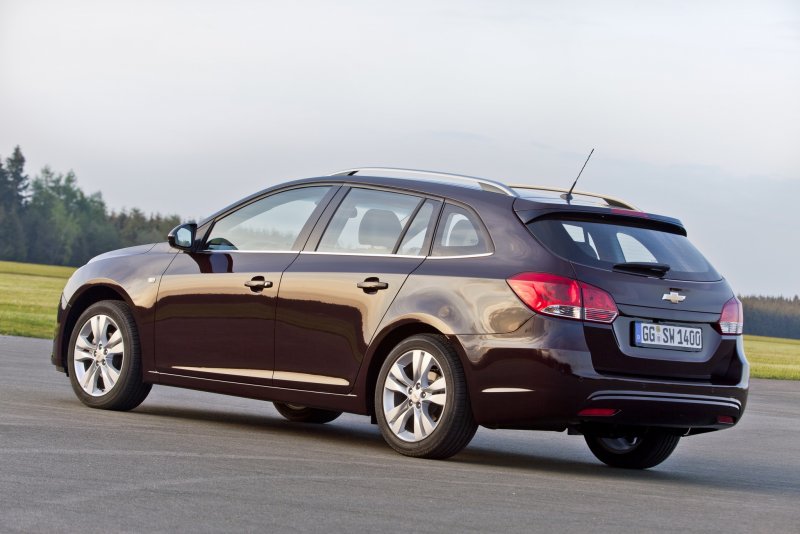 Chevrolet Cruze универсал 2012