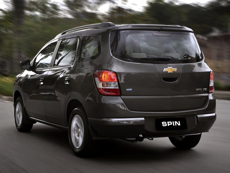 Chevrolet компактвэн