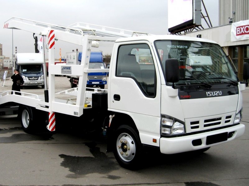 Исузу НКР 71