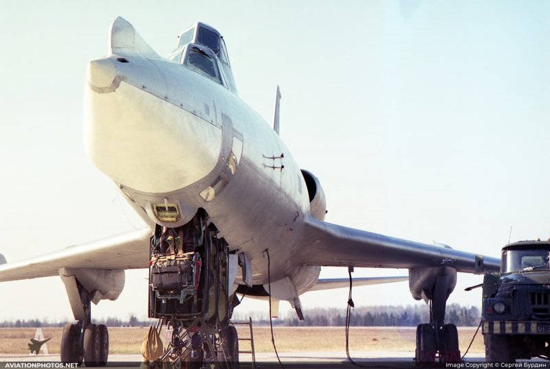 Самолет ту-22р