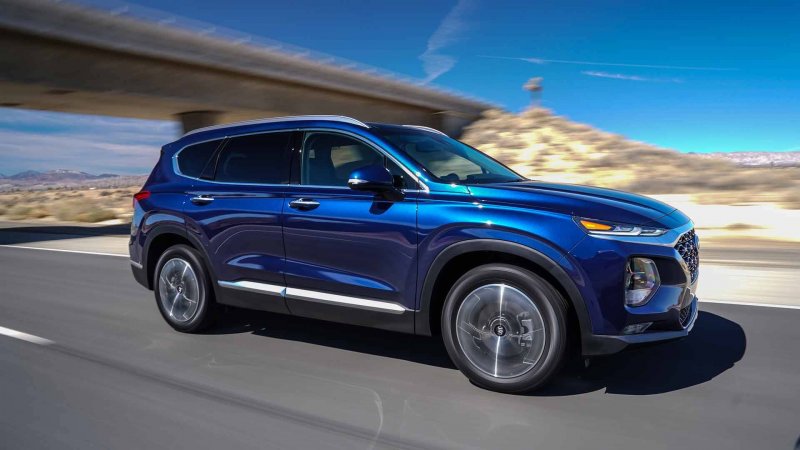 Hyundai Santa Fe темно серый 2019
