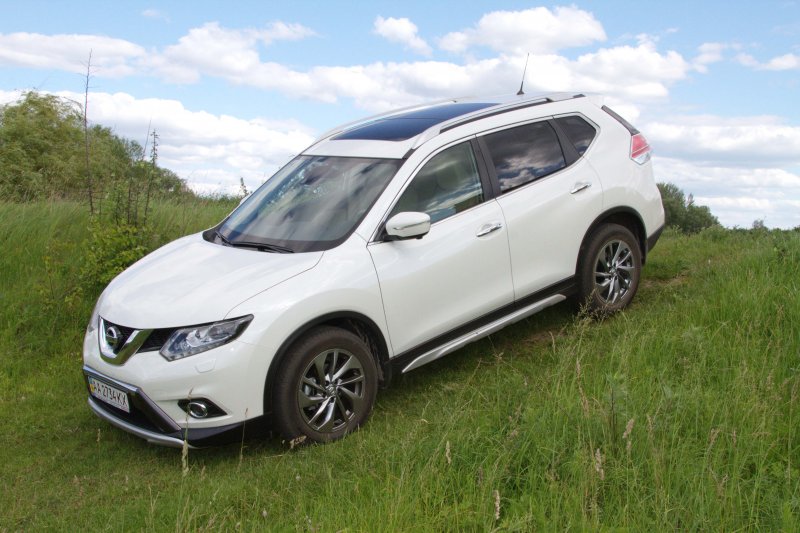 Nissan x-Trail t32 оливковый