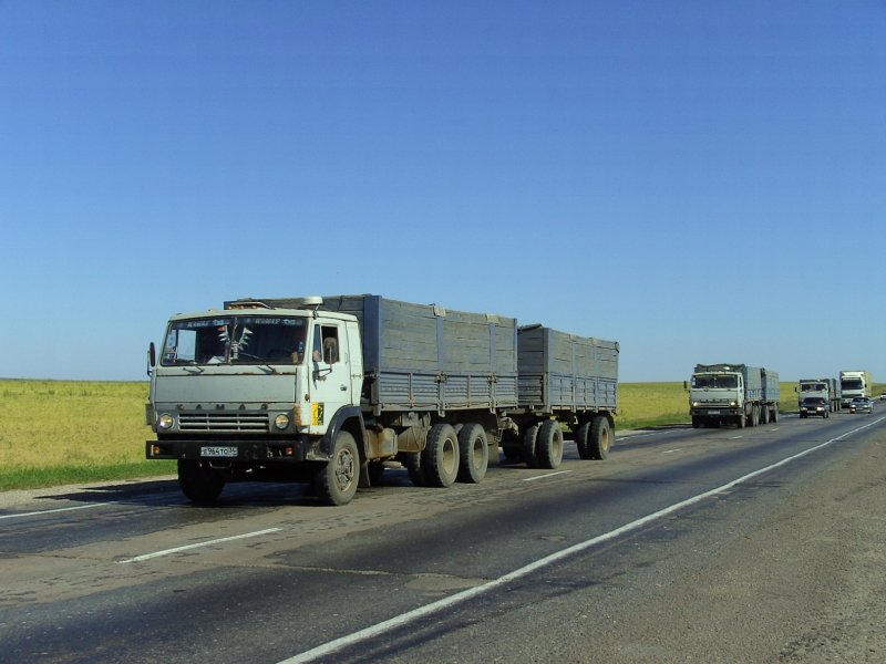 Дальнобойщик КАМАЗ-5320