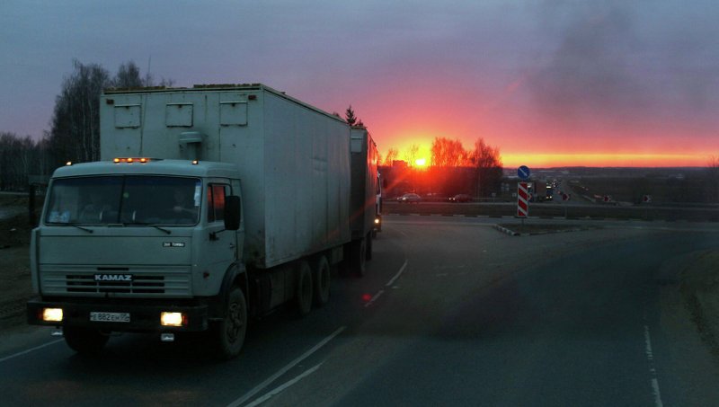 КАМАЗЫ на трассах