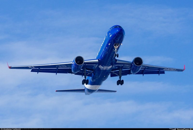 Ту 204 64051
