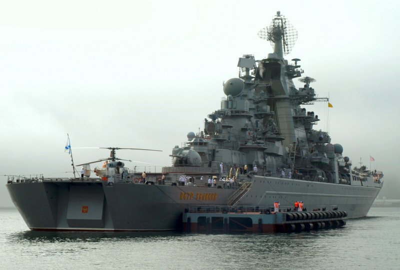 Тяжелый атомный ракетный крейсер Петр Великий проекта 1144 Орлан