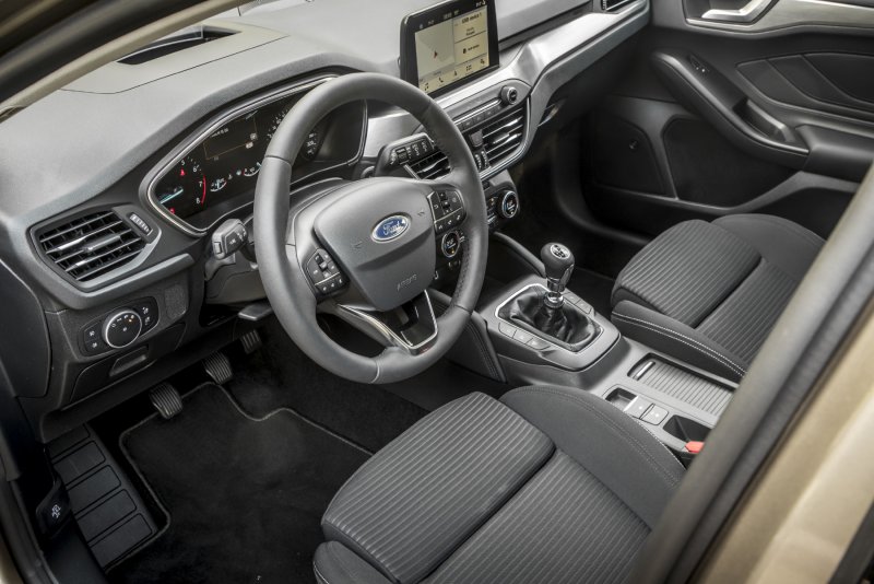 Ford Focus 4 салон