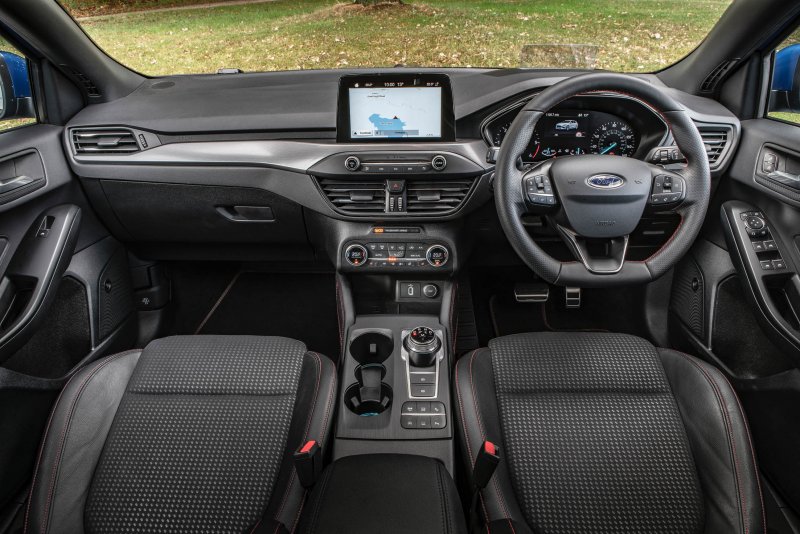 Ford Focus 4 салон
