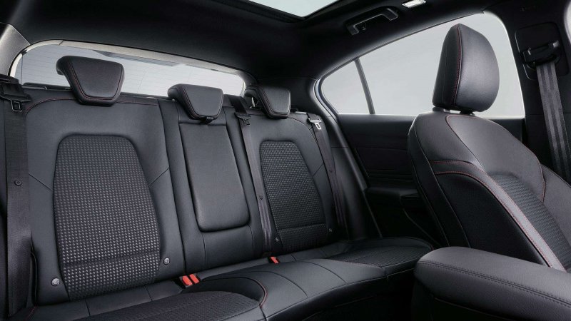 Ford Focus 4 хэтчбек салон