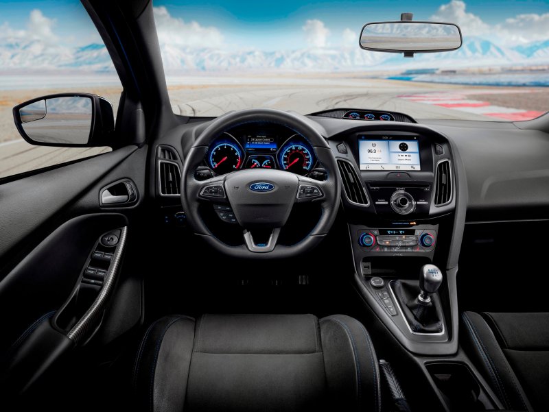 Ford Focus 2021 салон