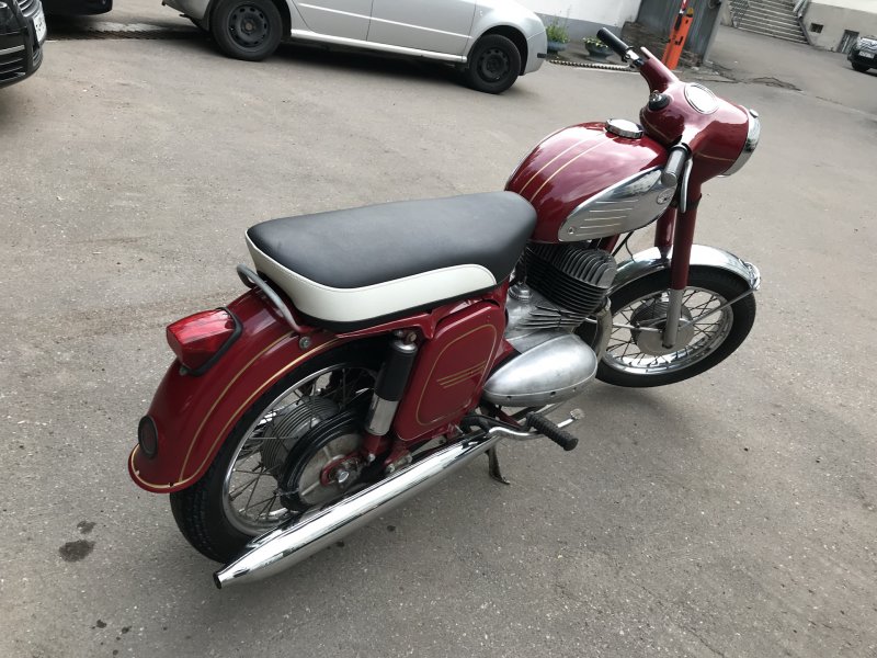 Ява 350 старушка Ява