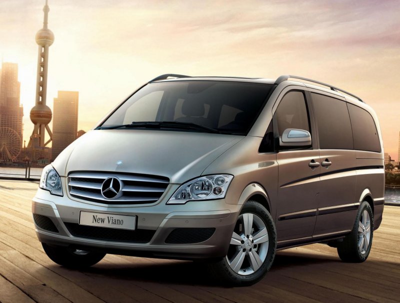 Минивэн Mercedes-Benz Viano