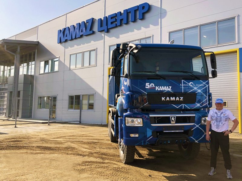 Какая компания владеет КАМАЗ