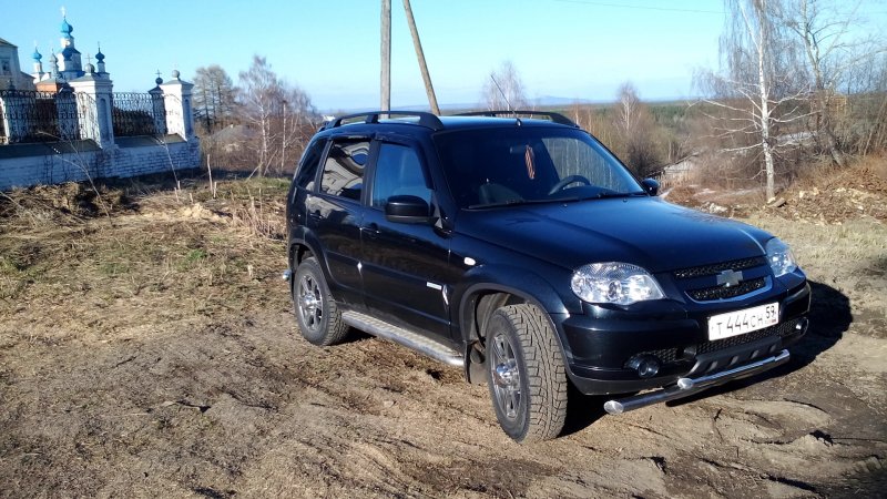 Шевроле Нива 2006 ярко синий