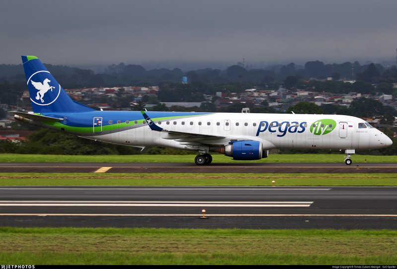 Embraer e-190 Pegas Fly